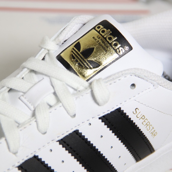 Adidas  Black / White Superstar Shell-Toe Low Tops - Picture 6 of 8